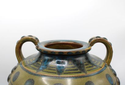 Louis LOURIOUX (1874-1930). Deux vases en...