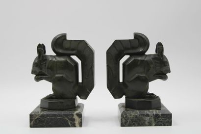 Max LE VERRIER (1891-1973)
Pair of squirrels...