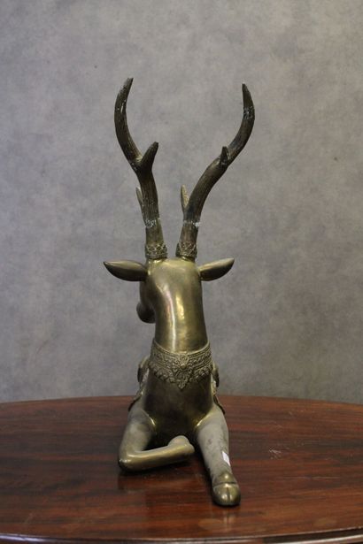 THAILANDE (dans le goût) 
Stag in bronze...