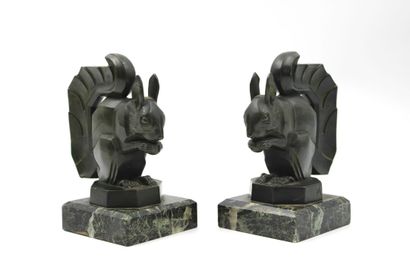 Max LE VERRIER (1891-1973)
Pair of squirrels...