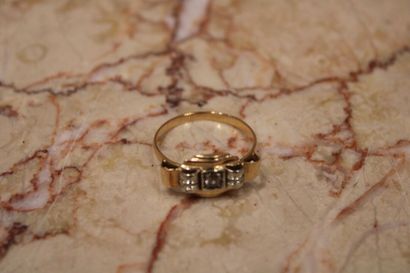 Yellow and white gold ring, decorated with...