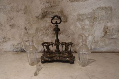Oil and vinegar cruet in silver, Minerva...