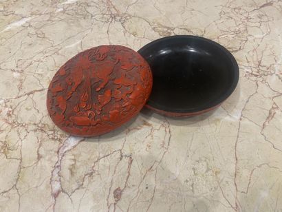 CHINA. Red lacquer box with dragons decoration....