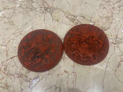 CHINA. Red lacquer box with dragons decoration....
