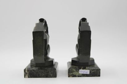 Max LE VERRIER (1891-1973)
Pair of squirrels...