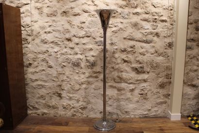 Floor lamp in chromed metal around 1930....