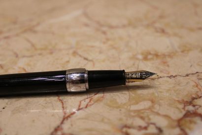 MONT BLANC, fountain pen with gold nib, Length:...