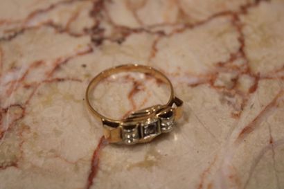 Yellow and white gold ring, decorated with...