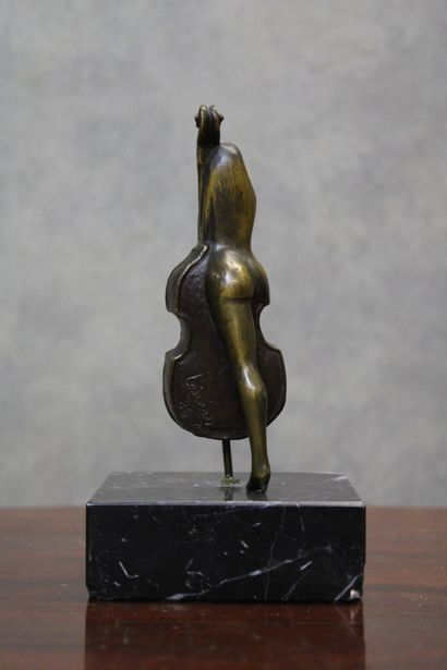 LERERY
School of the XXth century, Woman...
