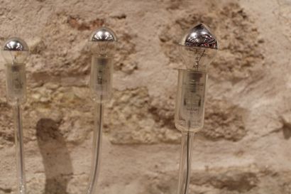 Glass lamp with 5 articulated light arms....