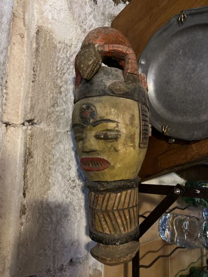 AFRICA. Carved head in polychrome wood with...