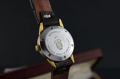 LIP Himalaya
Montre bracelet plaquée or....
