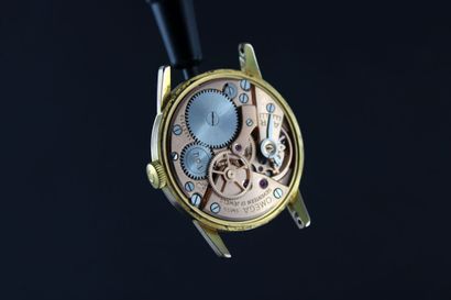 OMEGA réf.131.001-62 SC
Montre bracelet plaquée...