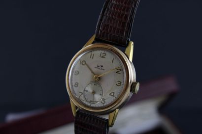 LIP Himalaya
Montre bracelet plaquée or....