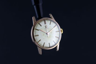 OMEGA réf.131.001-62 SC
Montre bracelet plaquée...