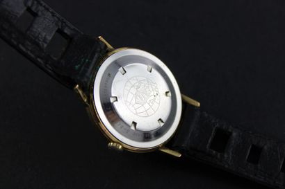 SANDOZ
Montre bracelet plaquée or. Boitier...