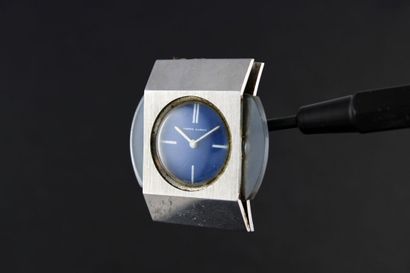 PIERRE CARDIN par Jaeger
Montre bracelet...