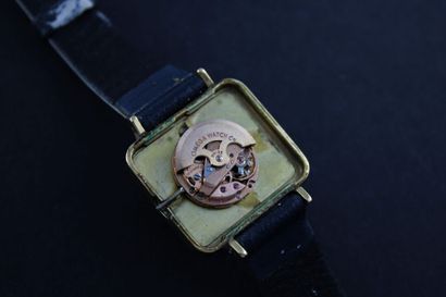 OMEGA DE VILLE
Montre bracelet de dame plaquée...