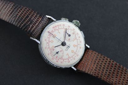 ANONYME
Chronographe bracelet chromé. Boitier...