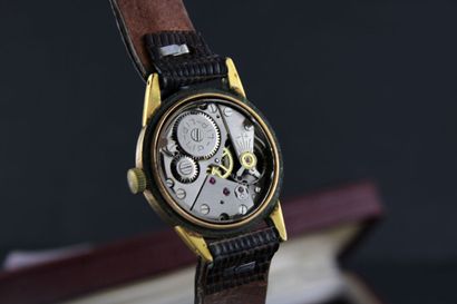 LIP Himalaya
Montre bracelet plaquée or....