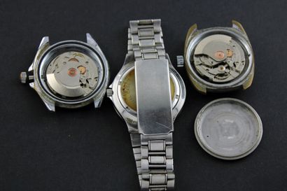 YEMA
Réunion de 3 montres bracelet comprenant...