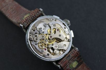 ANONYME
Chronographe bracelet chromé. Boitier...