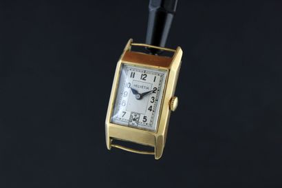HELVETIA
Montre bracelet en or jaune 18k....