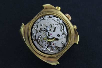 ANONYME
Chronographe bracelet plaqué or....