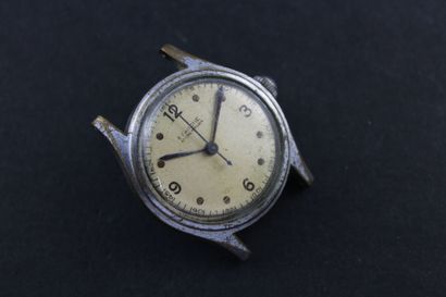ETANCHE
Montre bracelet chromée. Boitier...