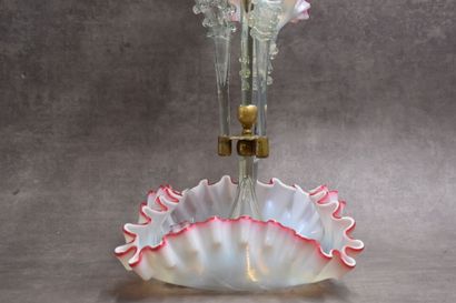 Glass centerpiece with four tulips. Height:...