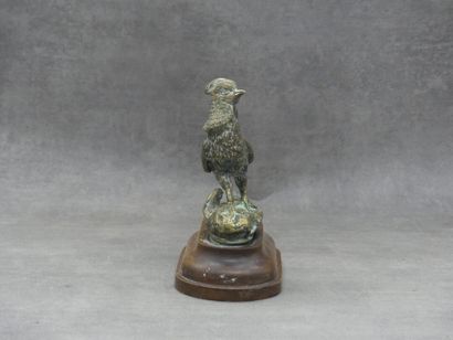 TRODOUX (dans le goût de), Volatile en bronze...