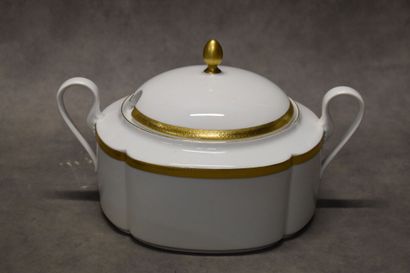 SCHERZER Bavaria. Porcelain service with...