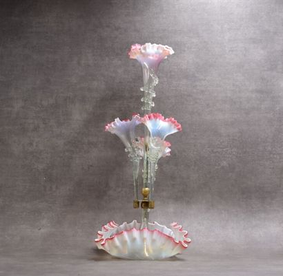 Glass centerpiece with four tulips. Height:...