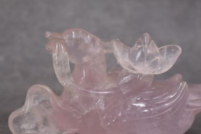 CHINE. Paire de volatile en jade sculpté,...