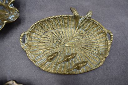 Meeting of five bronze voids
