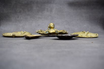 Meeting of five bronze voids