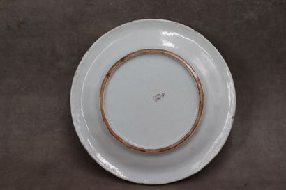 Cover-pot and a saucer out of earthenware...