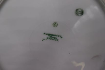 F.Legrand & Cie, Limoges. Service in porcelain...