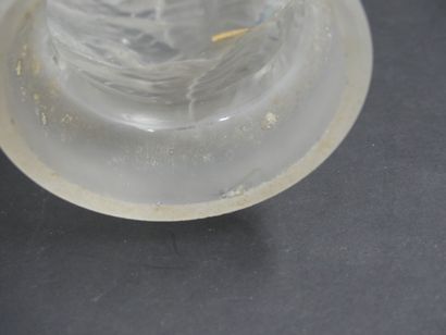 LALIQUE
René LALIQUE. Crystal vase. Signed...
