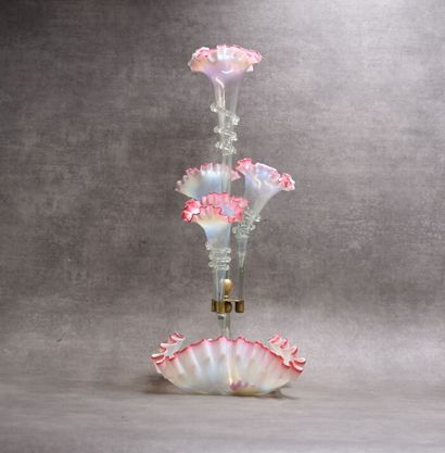 Glass centerpiece with four tulips. Height:...