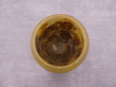 Daum, Vase
DAUM NANCY. Vase in multilayer...