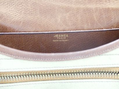 HERMES. Green canvas and leather golf ball...