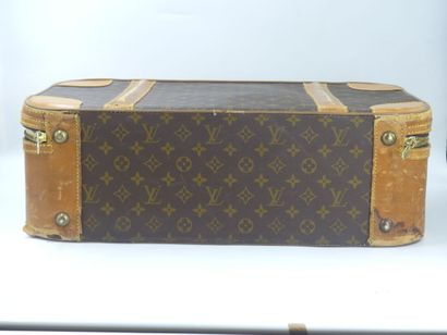 LOUIS VUITTON. Stratos semi-rigid suitcase...