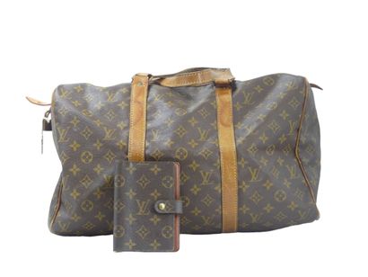 LOUIS VUITTON. Keepall 45 bag in monogram...