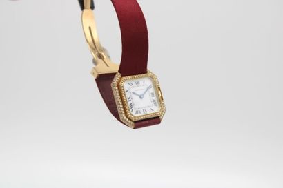 CARTIER Ceinture
Montre bracelet de dame...