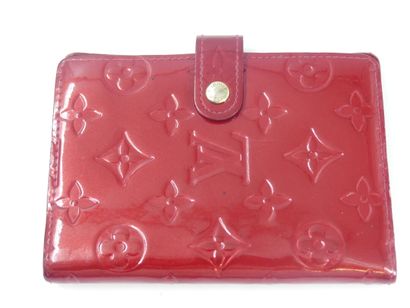 LOUIS VUITTON. Meeting of a diary holder...