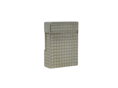DUPONT. Lighter in silver plated metal, signed...