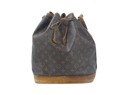 LOUIS VUITTON. Noé bag in monogram canvas...
