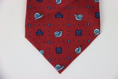 Lot of 2 silk ties, one of them from HERMES...
