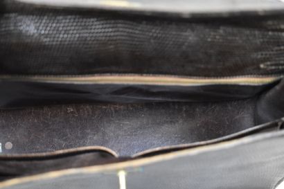 HERMES. Modèle Kelly sellier. Sac à main...